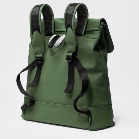 HUNTER for Target Limited Edition PVC Backpack, waterproof, olive, magnet top. - Picture 14 of 16